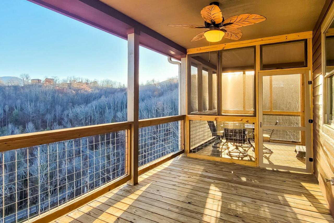 3 Lazy Bears Chalet Villa Gatlinburg Exterior photo